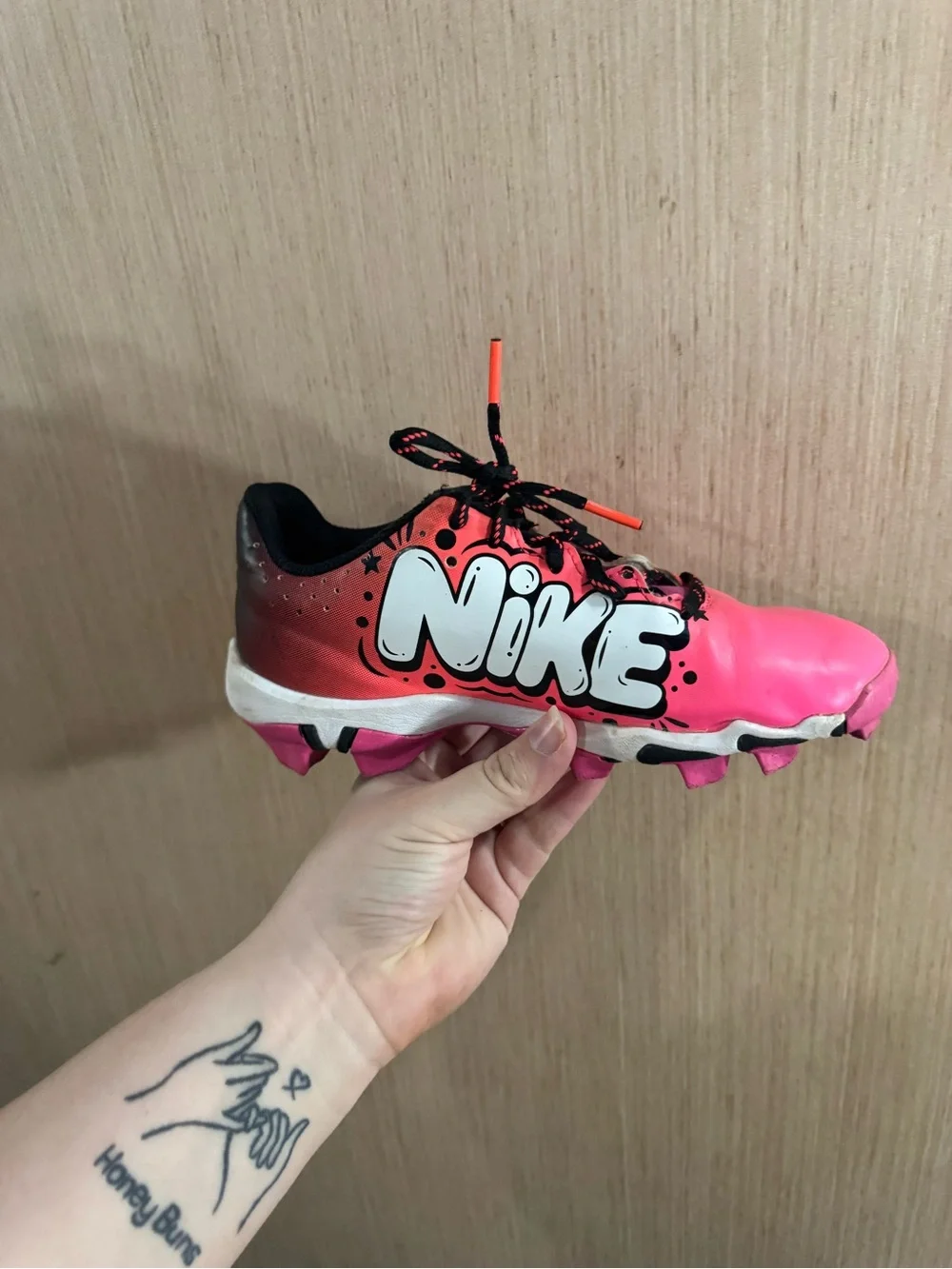 Nike Hot Pink Hyperdiamond 4 Keystone Softball Cleats Black Accents Size 3.5Y